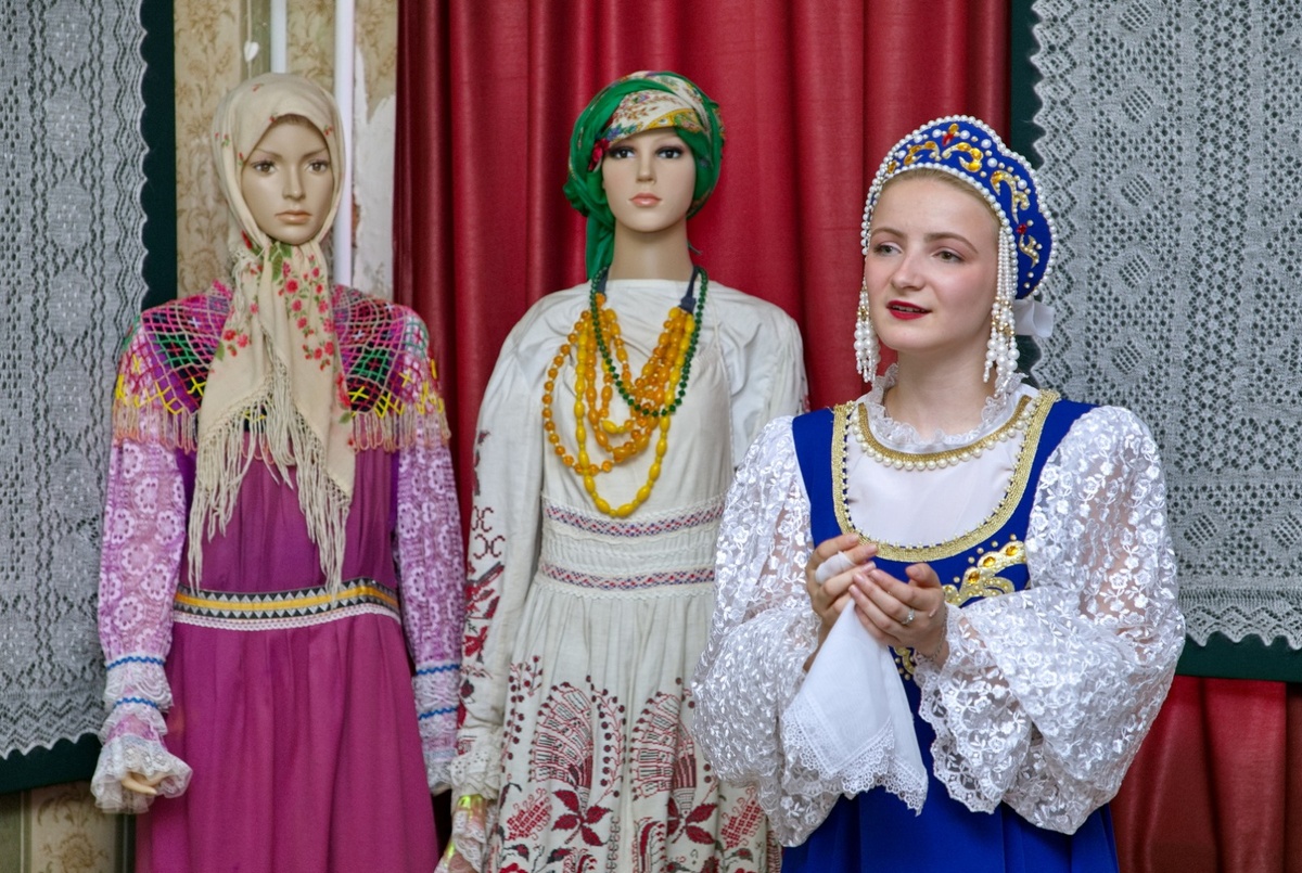 Открытие выставки "Оренбургский пуховый платок - душа России" в воронежском музее-квартире народной артистки СССР Марии Мордасовой