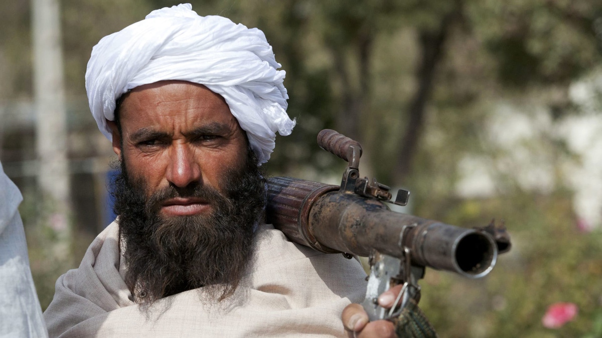 Пока представители российского государства приглашают талибов (террористы, запрещенные в России) на экономические форумы, показывают им неведомые технологии и обсуждают вопрос об исключении Талибана