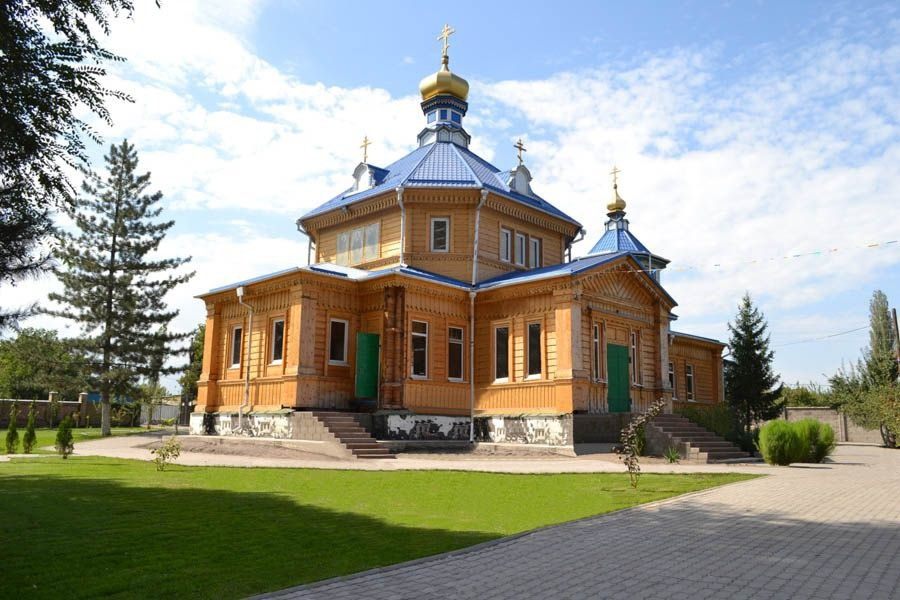 Храм Архистратига Божия Михаила в селе Беловодское