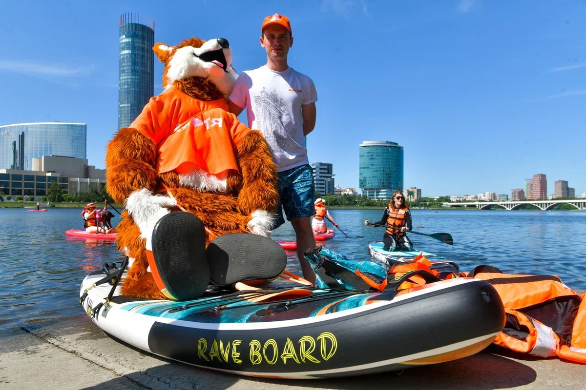 "Возглавил" команду корги Мотя