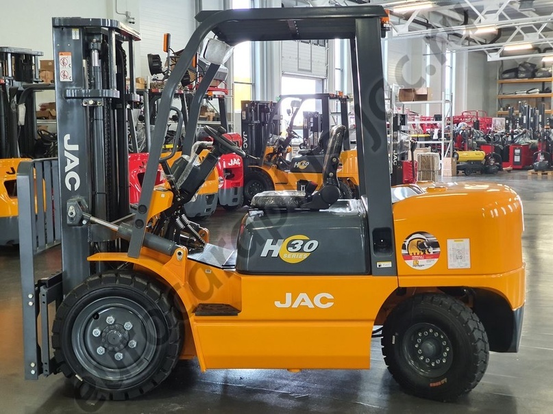 ДИЗЕЛЬНЫЙ ПОГРУЗЧИК JAC CPCD30H