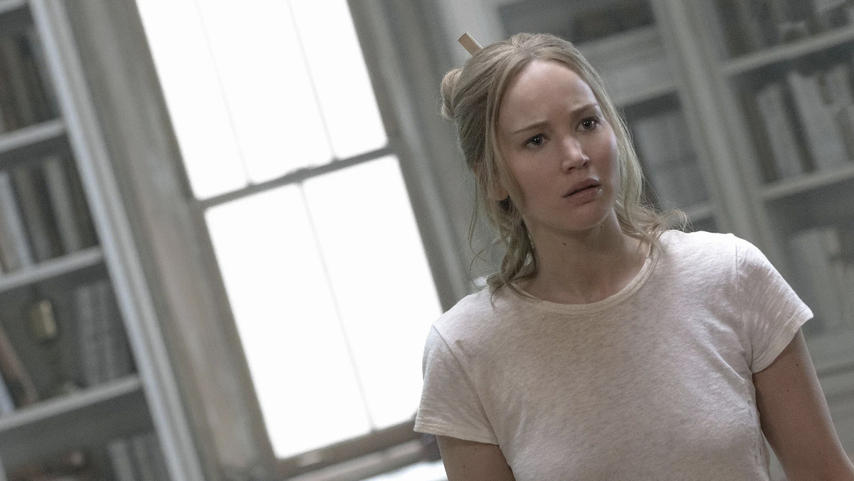 Кадр из фильма "Мама!"