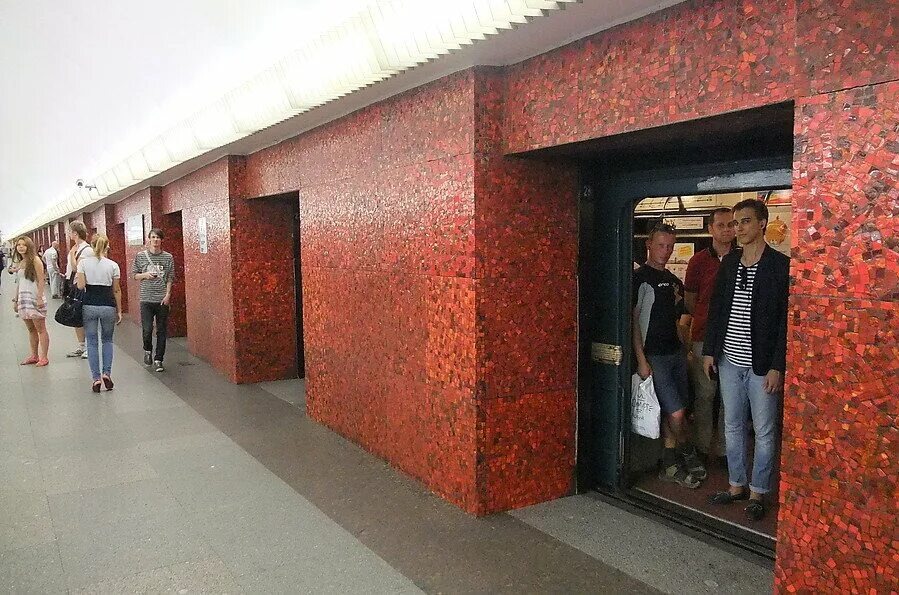 Станция закрытого типа. 