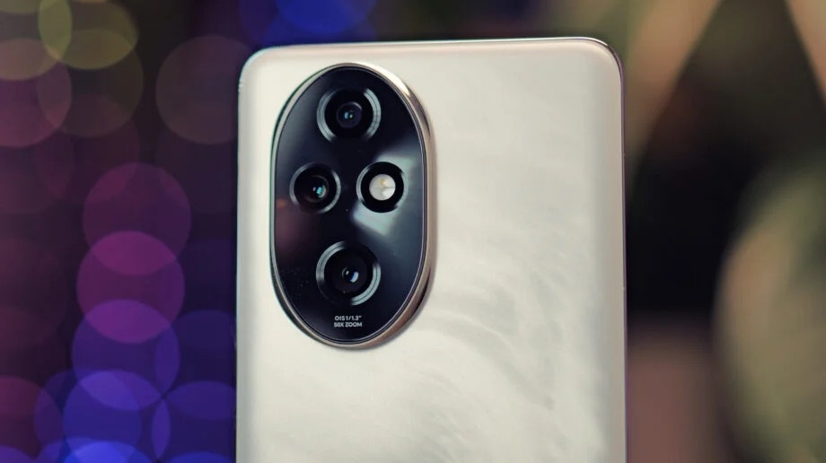    Honor-200 // Trusted Reviews