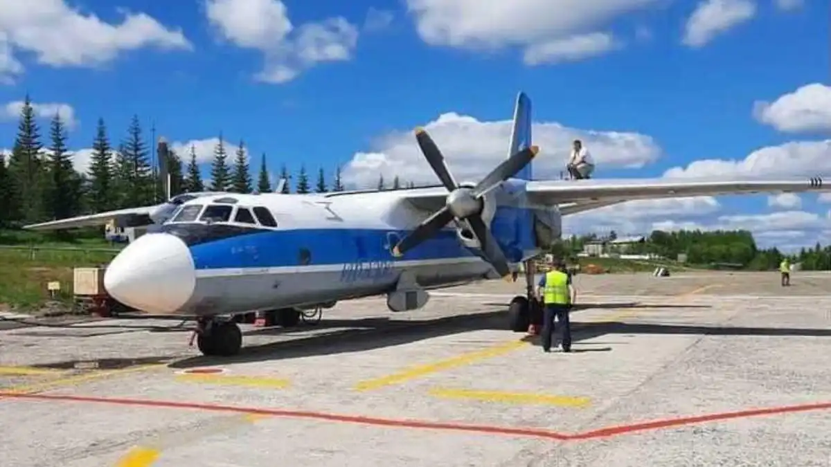 Фото:Игорь Кобзев, губернатор Иркутской области, соц.сетиСамолет АН-26Б для искусственного вызова дождя (фото иллюстративное)