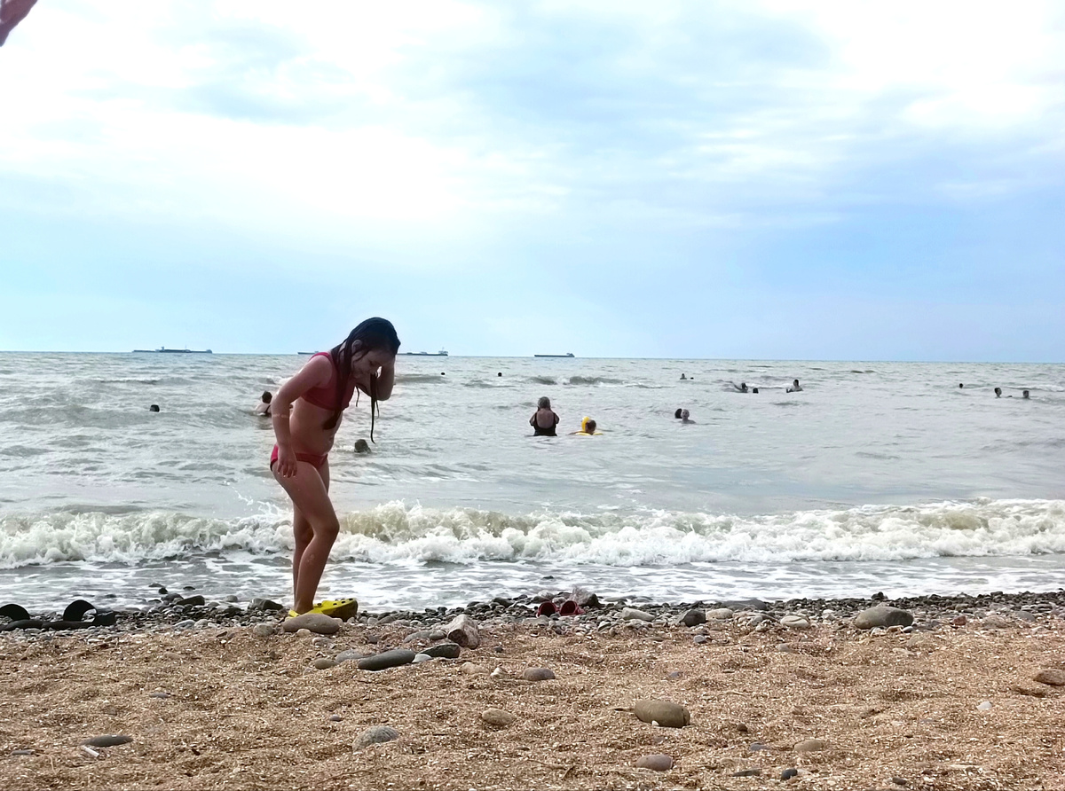 Ейску повезло - он окружён водой аж с двух сторон - лиманом и Таганрогским заливом.