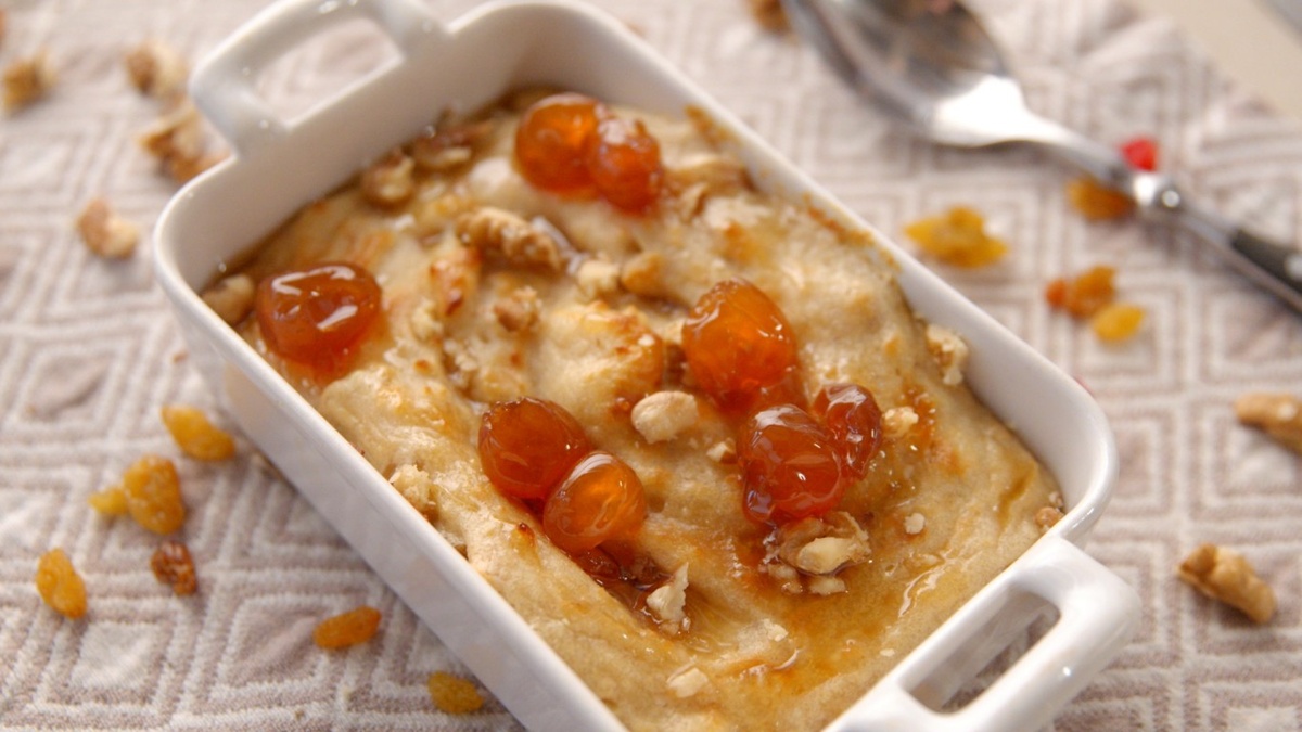 Считается, что необычное название это блюдо получило в честь графа Дмитрия Гурьева.