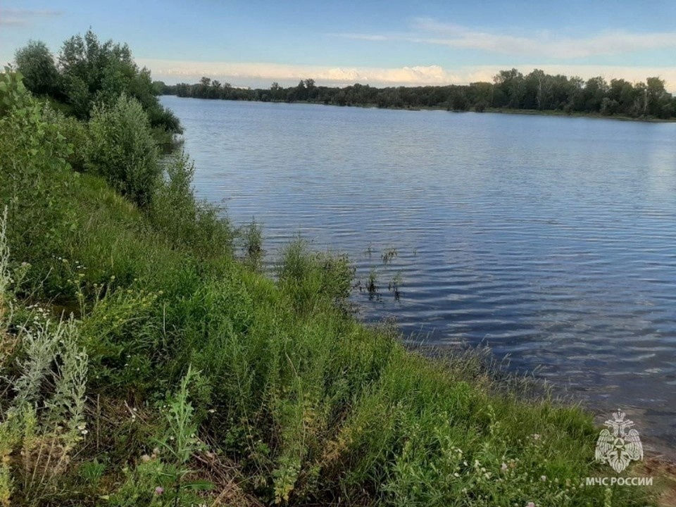 Погибшая девочка нырнула и подруга больше ее не видела. Фото: МЧС по РБ