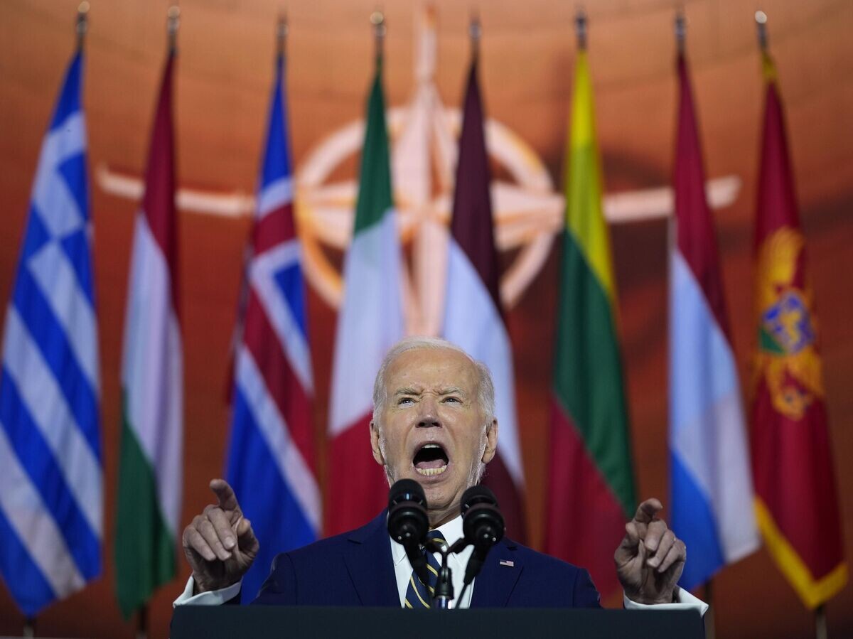    Президент США Джо Байден на саммите НАТО в Вашингтоне, США© AP Photo / Evan Vucci