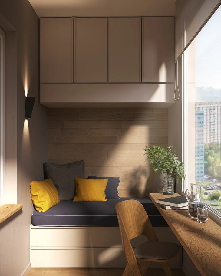 Интерьер балкона дополнен светильником COMETA