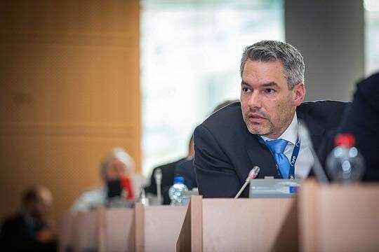    Моди и Нехаммер выразили готовность помочь с переговорами по Украине