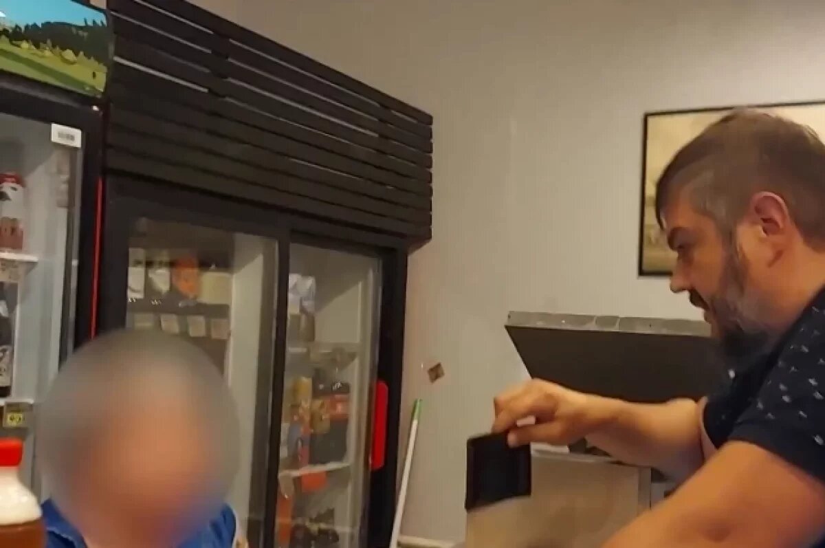    Потребрынок прикрыл торговлю пивом у школы в Липецке