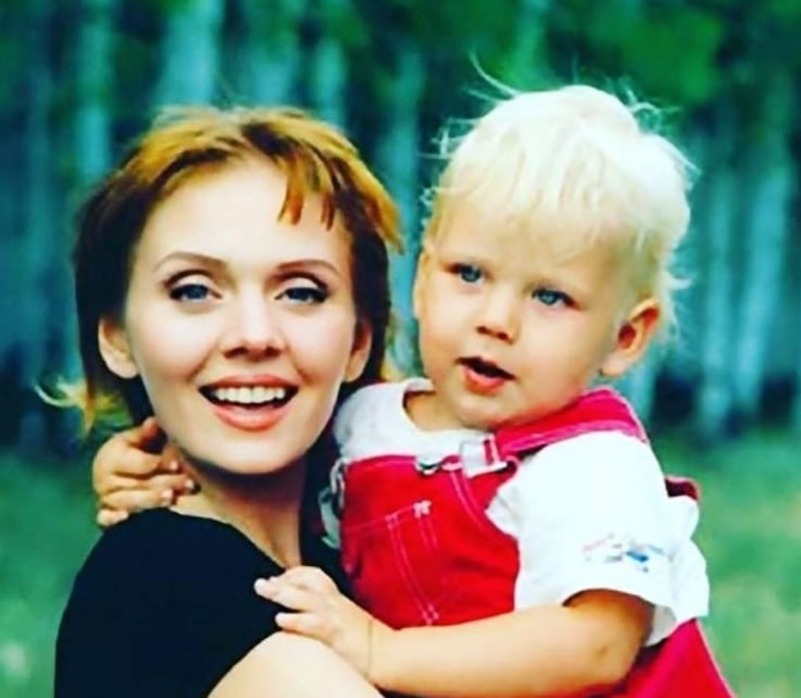    Валерия с сыном Артемием от Александра ШульгинаСоцсети