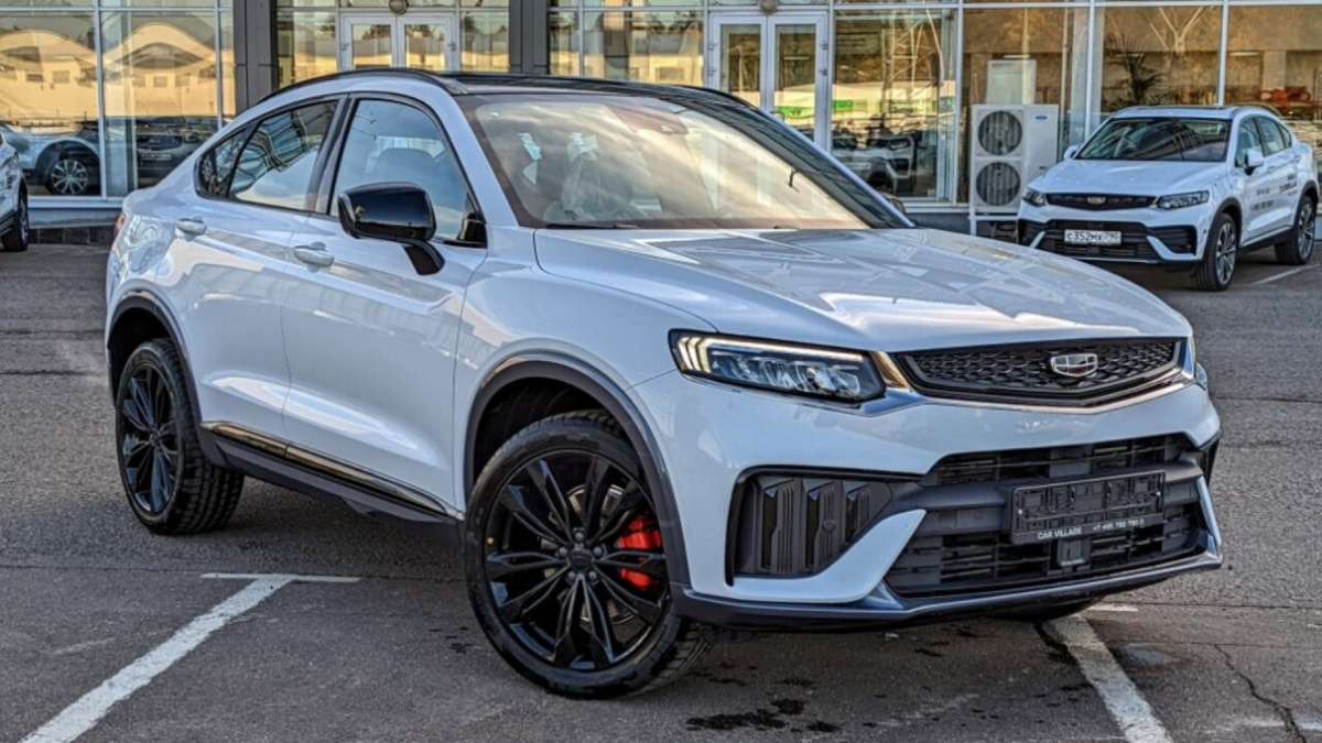 Geely Tugella — машина моих родителей. Автомобиль C-класса.