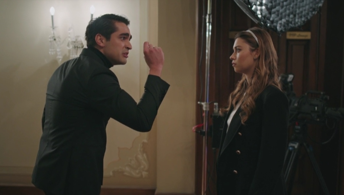 Содержание 16 серии второго сезона турецкого сериала "Зимородок" (2024)