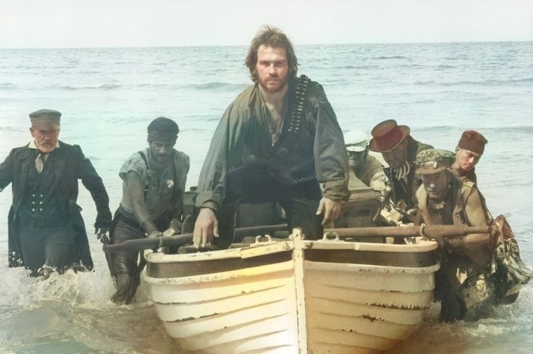 Листайте кадры.