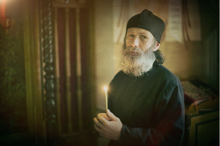 Далеко не всех Православных священнослужителей дозволительно называть «батюшками».