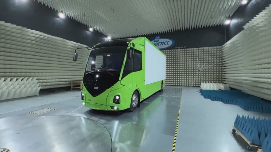 Белорусская компания БКМ (Белкоммунмаш) продолжает “презентационное турне” своего электрического грузовика “С45700 Vitovt truck electro prime“.-2
