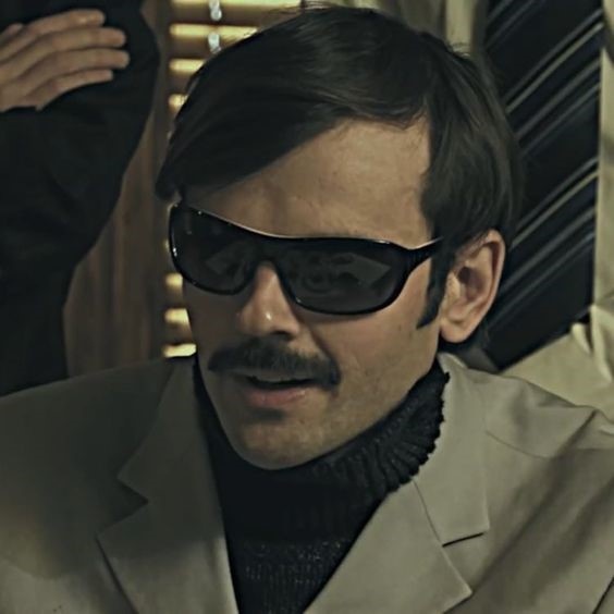 Кадр из сериала "Внутри Лапенко" 