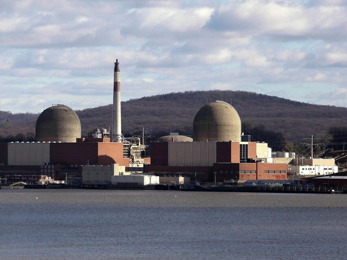    Остановленная атомная электростанция Индиан-Пойнт в округе Уэстчестер штата Нью-Йорк, США© AP Photo / Julie Jacobson