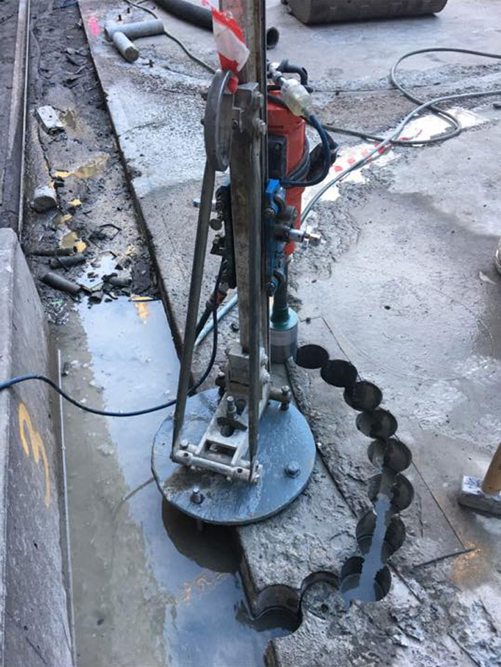 Строчное сверление