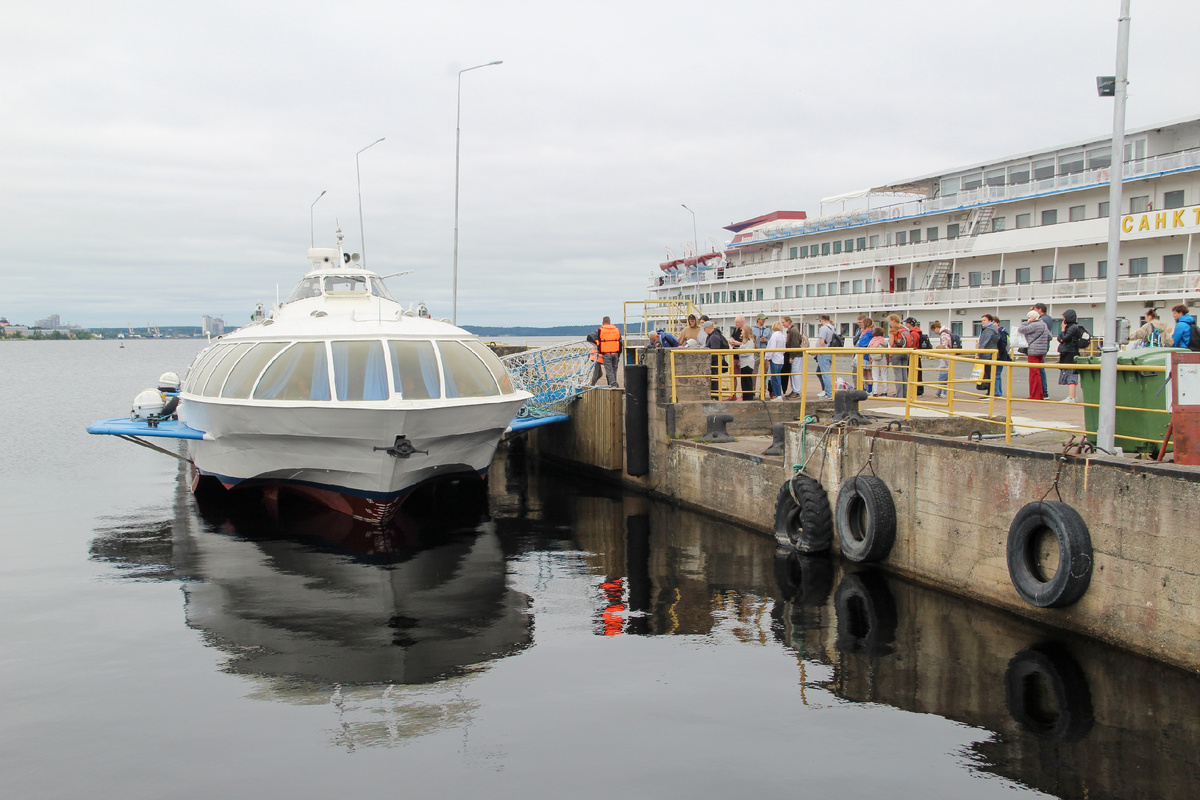 Метеор доставит из Петрозаводска в Кижи