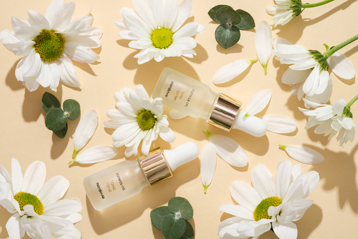 Все средства Merdevie проходят лабораторные исследования, имеют подтвержденную эффективность и безопасность, не содержат критических химических элементов и агрессивных консервантов и идеально подходят для ухода за интимной зоной женщин всех возрастов.