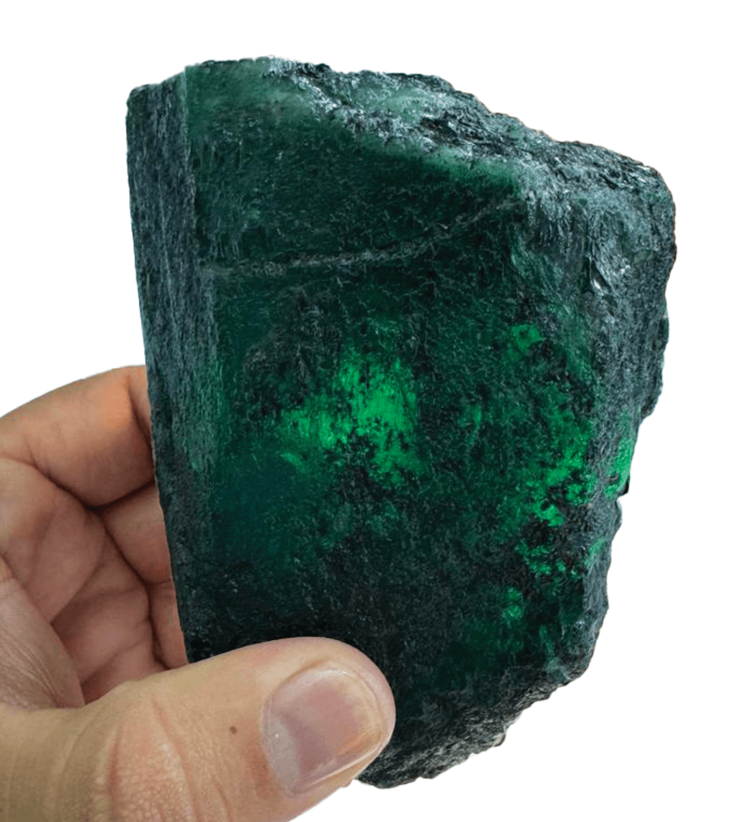 Крупный замбийский изумруд весом 4145 карат, добытый компанией Grizzly Mining Ltd, был недавно продан более чем за 1 миллион долларов США.