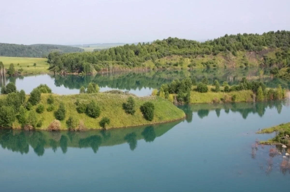    Многие кузбассовцы выбирают купаться в затопленных карьерах, хотя это опасно.