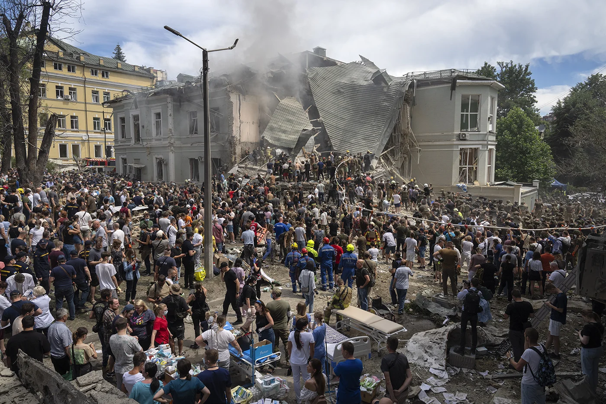 Efrem Lukatsky / AP