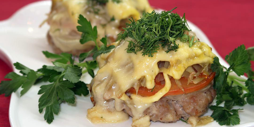 Аппетитные стожки из фарша или мясные шарики под шубкой в духовке