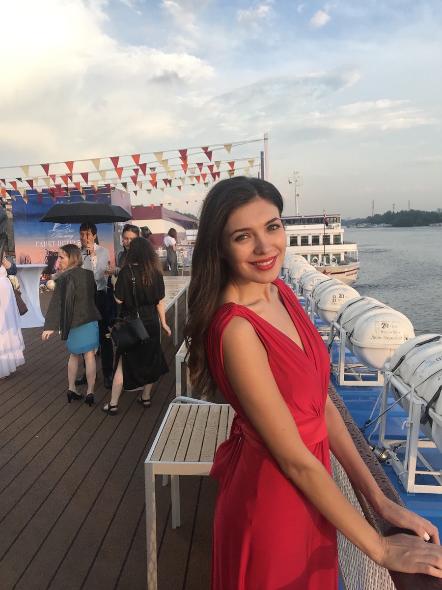 На фото:  ведущая прогноза погоды на канале "НТВ" Евгения Неронская
