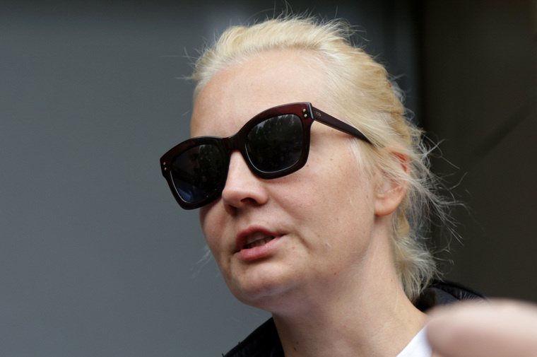 Басманный районный суд заочно арестовал Юлию Навальную. Ей предъявлено обвинение в участии в экстремистском сообществе (часть 2 статьи 282.1 УК РФ). Максимальное наказание по данной статье — до шести лет лишения свободы. Фото: Евгений Софийчук/ТАСС