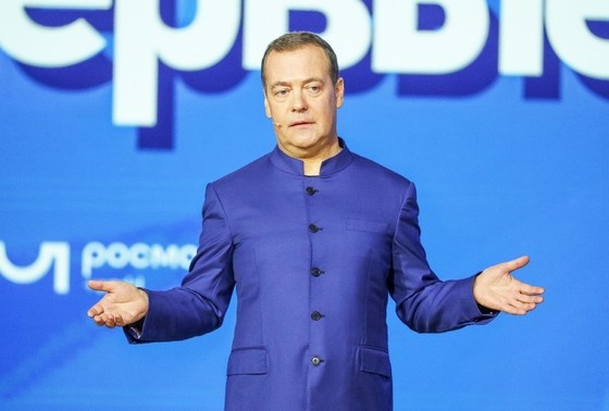    Дмитрий Медведев