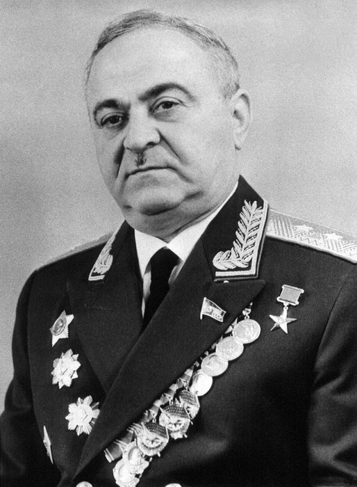  Генерал-лейтенант Мжаванадзе Василий Павлович.

 