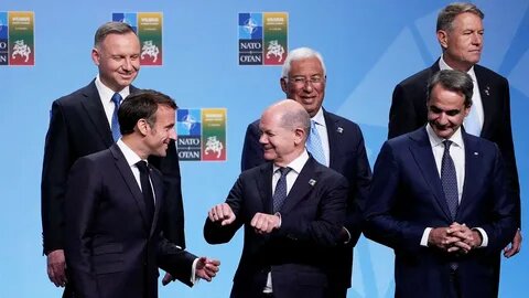 Театр Карабаса, Мальвина с Пьеро -сбежали...