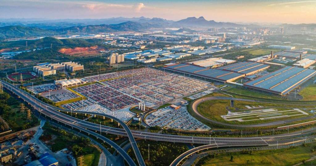    Производственная база новых энергетических автомобилей в Лючжоу