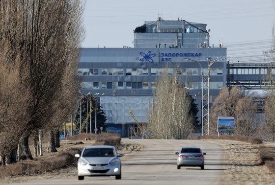    Вид на Запорожскую атомную электростанцию