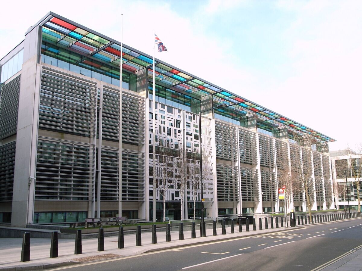    Здание Хоум-офиса МВД Великобритании в ЛондонеCC BY-SA 2.0 / Steve Cadman /