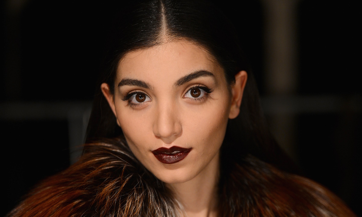   Что общего у девушек, которые любят помаду цвета фуксия, бордовую и коричневую? Все они &mdash; очень сильные духом, волевые, настоящие руководители. На этом их схожесть заканчивается.-4