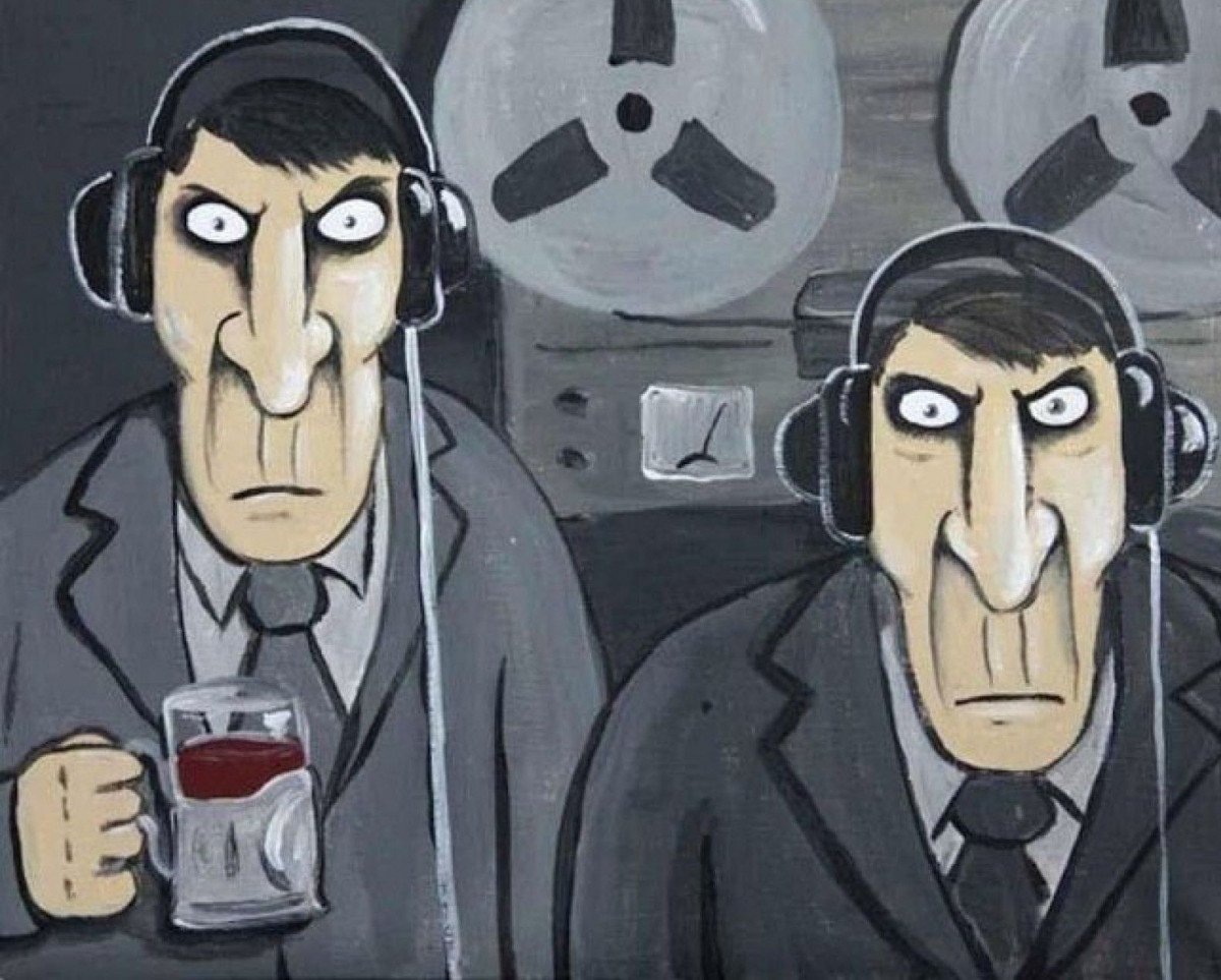 Мем про фсб и прослушку