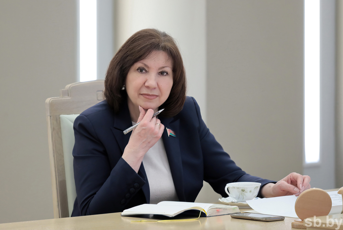    Кочанова предложила учредить международную инстанцию по защите национальных избирательных процессов