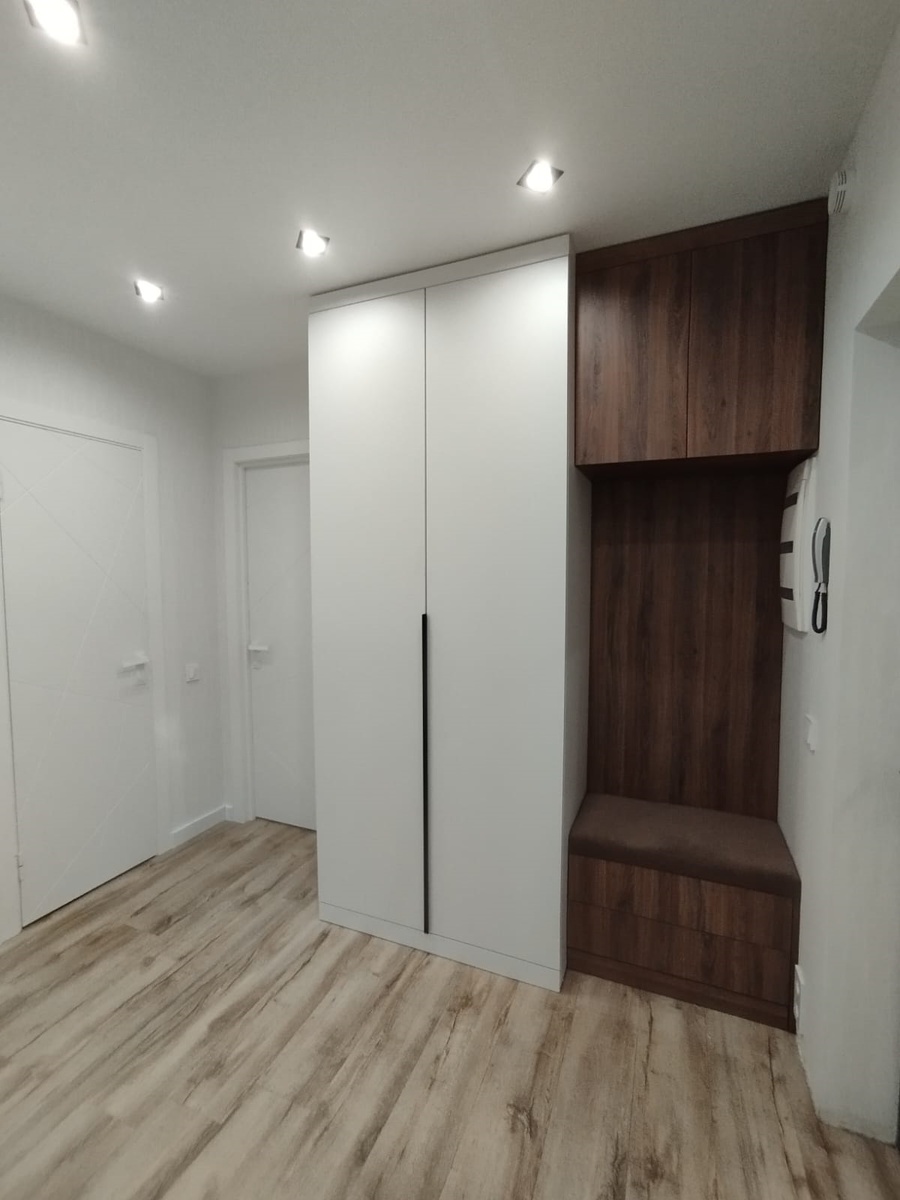 Шкаф в современном стиле в прихожую от компании Hansa Mebel (https://vk.com/kupemebel)