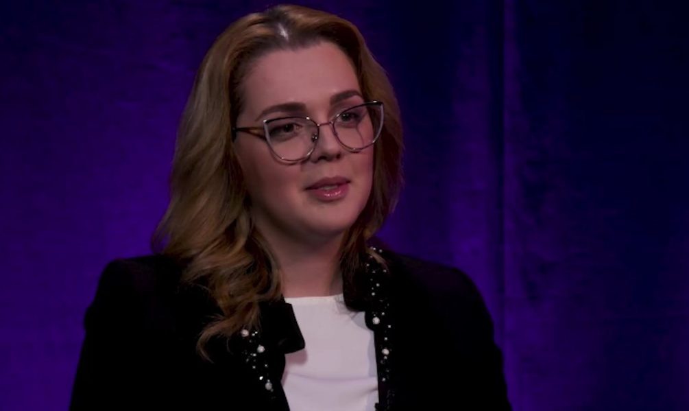    Евгения Макеева. Скрин с видео "Регнум".