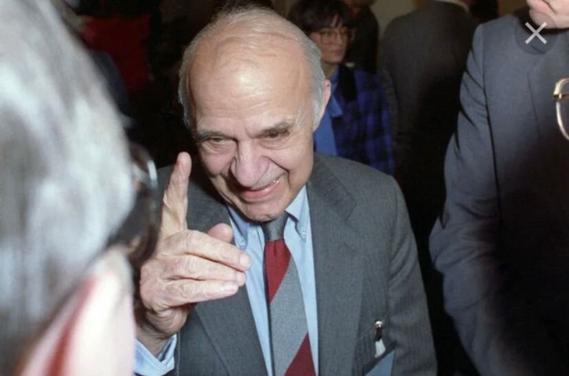 Василий Васильевич Леонтьев