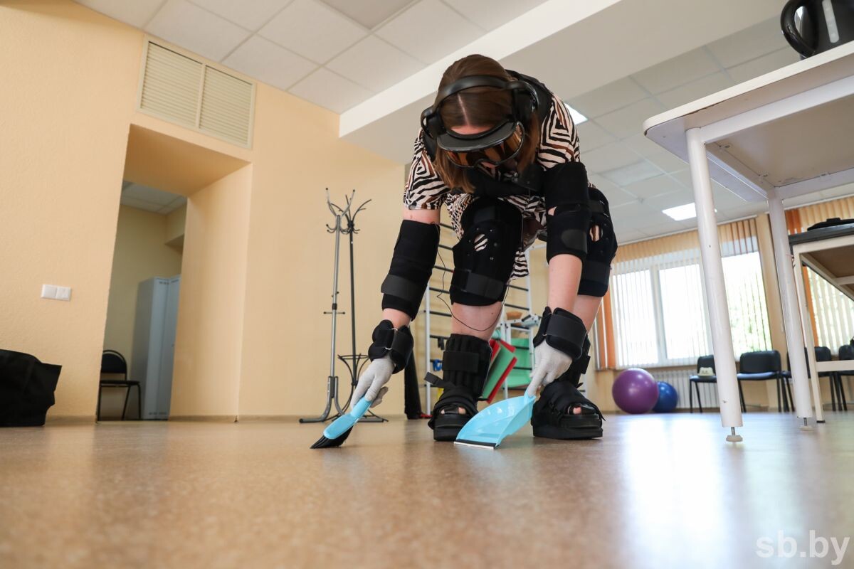    Испытано на себе. Как мы примеряли единственный в Беларуси герокостюм, позволяющий почувствовать себя старым