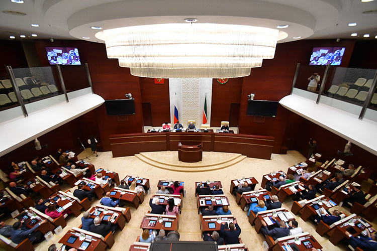    Парламент республики VI созыва завершает работу, осенью — выборы в VII.   
Фото: Максим Платонов
