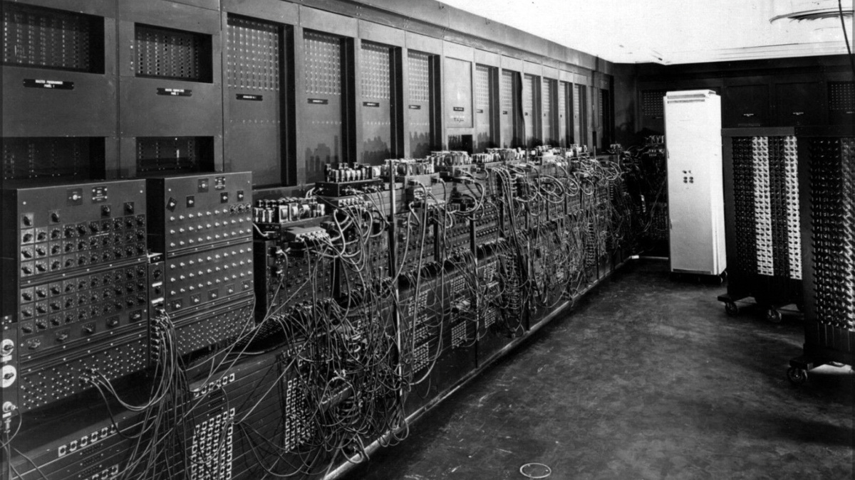 Прародитель современных дата-центров - компьютер ЭНИАК (ENIAC - The Electronic Numerical Integrator and Computer)