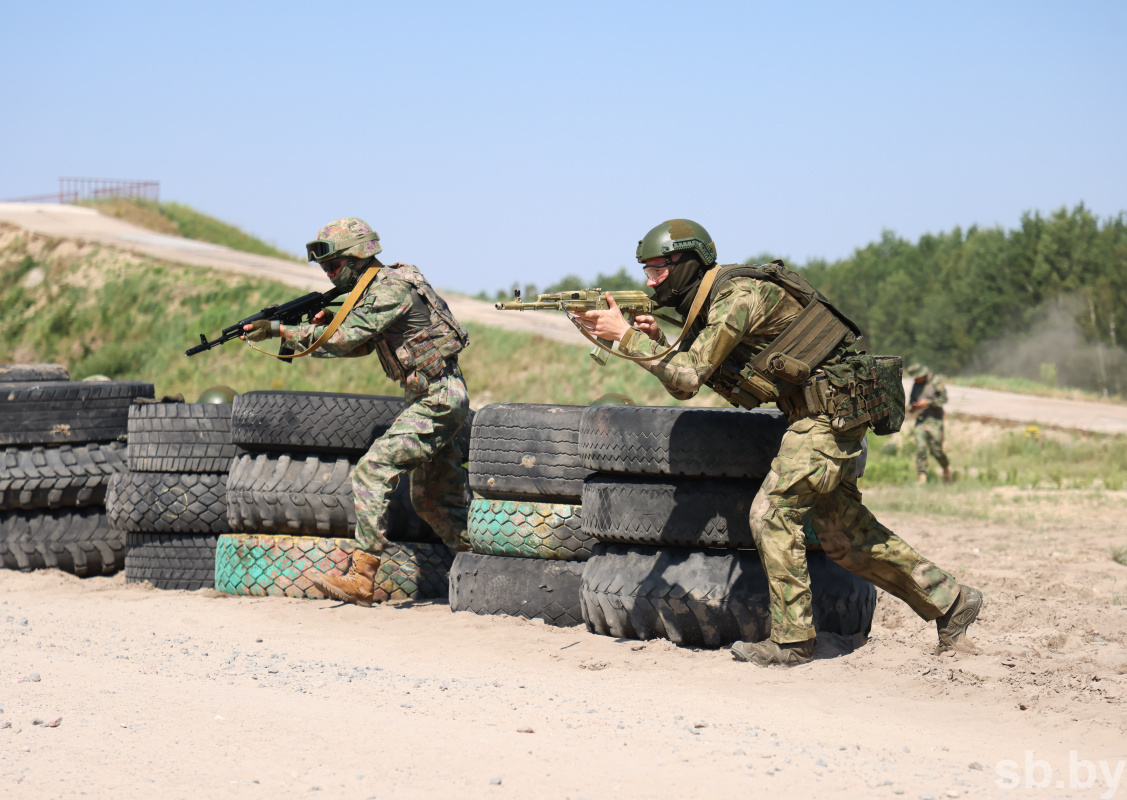 Восхождение на тумбу упражнение для военнослужащих