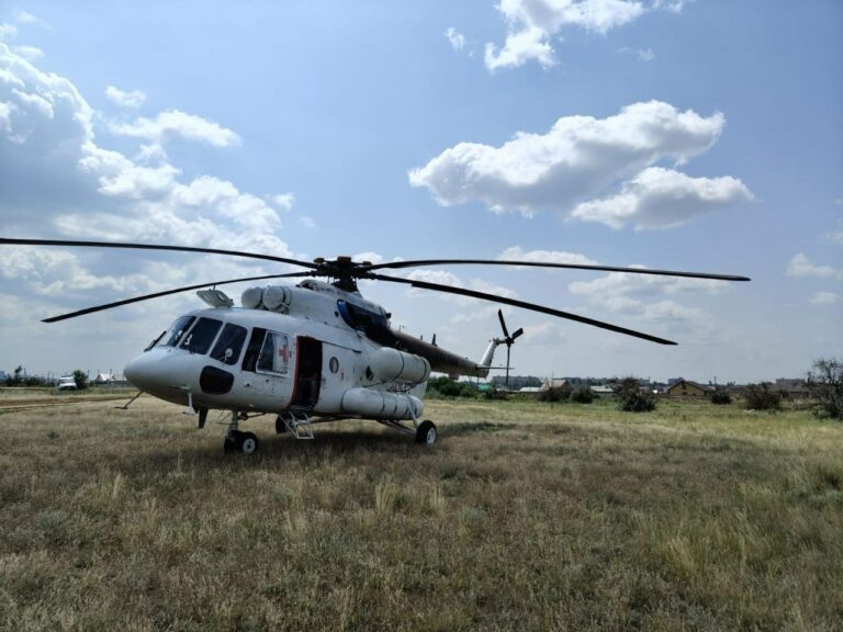    3-месячного младенца вертолетом санавиации доставили из Ясного в Оренбург Белов Михаил Александрович